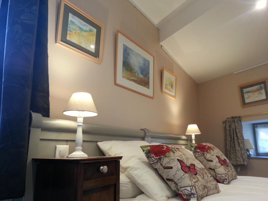 Bed and Breakfast Relais St Jacques - Roanne Saint-Haon-le-Châtel Zimmer foto